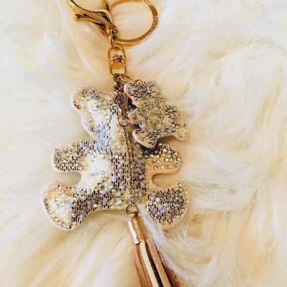 Accessories - Vegan Leather Tassel Key Chain pearl & Rhinestones